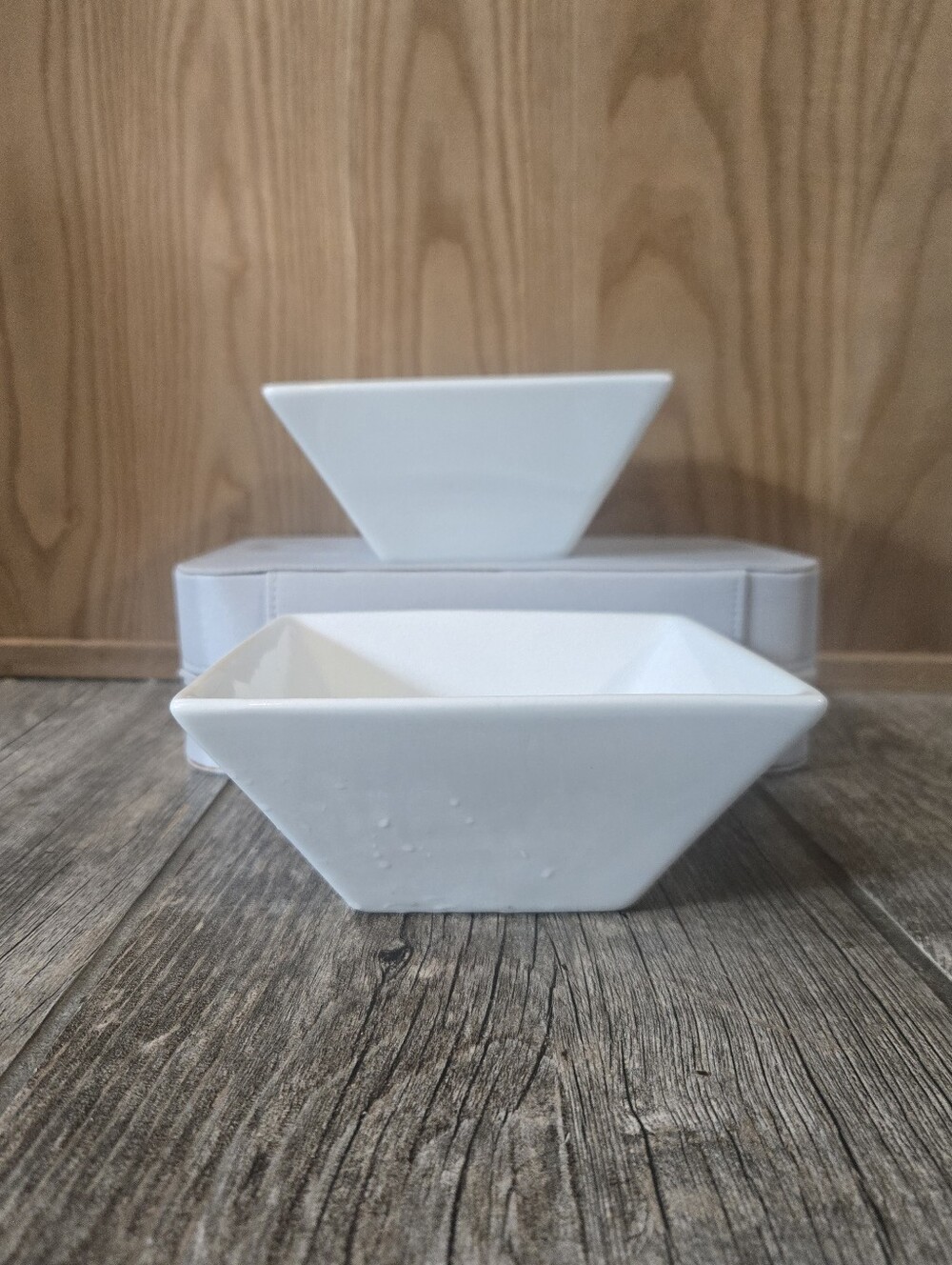 Cordon Bleu - Set of 2 - White 6" Square Minimalist Classic Bowls
